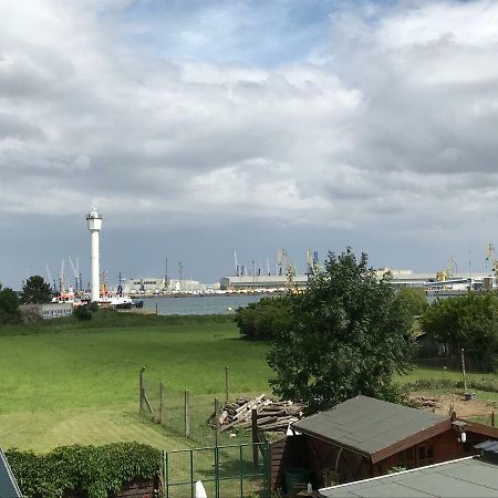 Ferienwohnung Mit Warnowblick Rostock Exterior photo